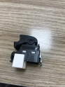 Oto Çıkma Parça / Toyota / Yaris / Oto Cam / Cam Düğmesi / Sıfır Parça 