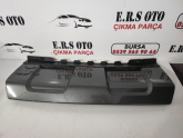 Oto Çıkma Parça / Land Rover / Range Rover / Oto Cam / Ön Cam Izgarası / Çıkma Parça 