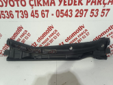 Oto Çıkma Parça / Toyota / Corolla / Oto Cam / Ön Cam Izgarası / Çıkma Parça 