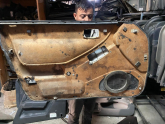 Oto Çıkma Parça / Mazda / 323 / Koltuk & Döşeme / Kapı Döşemesi / Çıkma Parça 