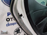 Oto Çıkma Parça / Renault / Clio / Kaporta & Karoser / Sağ Arka Kapı / Çıkma Parça 