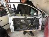 Oto Çıkma Parça / Ford / Fiesta / Kaporta & Karoser / Sol Ön Kapı / Çıkma Parça 