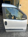 Fiat Doblo Geniş  Aile Dolu Hatasız Sağ Ön Kapı