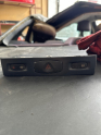 Renault clio 2 flaşör düğmesi dörtlü tuşu set