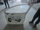 Oto Çıkma Parça / Renault / Clio / Kaporta & Karoser / Sağ Ön Kapı / Çıkma Parça 