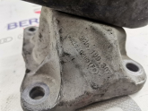 Oto Çıkma Parça / Volkswagen / Amarok / Motor / Takozu & Kulağı / Çıkma Parça 