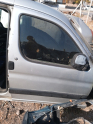Oto Çıkma Parça / Peugeot / Partner / Kaporta & Karoser / Sağ Ön Kapı / Çıkma Parça 