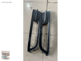 Oto Çıkma Parça / Volkswagen / Passat / Tampon / Sis Farı Çerçevesi / Çıkma Parça 