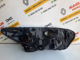 Oto Çıkma Parça / Renault / Captur / Far & Stop / Sol Ön Far / Çıkma Parça 