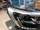 Oto Çıkma Parça / Renault / Megane / Far & Stop / Sağ Ön Far / Çıkma Parça 