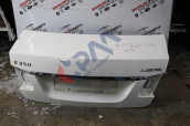MERCEDES E SERİSİ E350 ARKA BAGAJ KAPAĞI