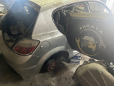 Oto Çıkma Parça / Opel / Astra / Kaporta & Karoser / Komple Arka / Çıkma Parça 