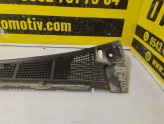 Oto Çıkma Parça / Renault / Megane / Oto Cam / Ön Cam Izgarası / Çıkma Parça 