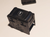 Oto Çıkma Parça / Volkswagen / Passat / Oto Cam / Cam Düğmesi / Çıkma Parça 