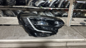 RENAULT CAPTUR 2 İCON İÇİ SİYAH SAĞ FAR 260104900R