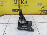 Oto Çıkma Parça / Opel / Crossland X / Far & Stop / Far Braketi / Çıkma Parça 