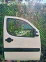 Fiat doblo sağ ön kapı
