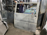 Oto Çıkma Parça / Volkswagen / Transporter / Kaporta & Karoser / Sağ Sürgülü Kapı / Çıkma Parça 