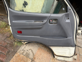 Oto Çıkma Parça / Toyota / Hiace / Kaporta & Karoser / Sol Ön Kapı / Çıkma Parça 