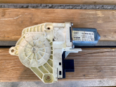 4L0959801 AUDİ Q7 ÖN SOL CAM MOTORU ÇIKMA ORNİNAL
