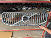 Oto Çıkma Parça / Volvo / XC90 / Arma & Yazı / Panjur Arması / Çıkma Parça 