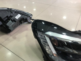 Oto Çıkma Parça / Renault / Captur / Far & Stop / Sağ Ön Far / Çıkma Parça 