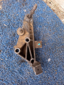 Oto Çıkma Parça / Renault / Kangoo / Motor / Takozu & Kulağı / Çıkma Parça 