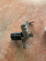 Oto Çıkma Parça / Volkswagen / Caddy / Motor / Bağlantı Braketi / Çıkma Parça 