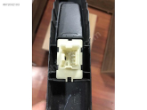 Oto Çıkma Parça / Renault / Clio / Oto Cam / Düğme Çerçevesi / Çıkma Parça 