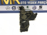 Oto Çıkma Parça / Volkswagen / Passat / Motor / Emme Manifoldu / Çıkma Parça 