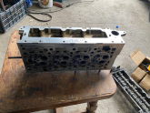 Oto Çıkma Parça / Volkswagen / Passat / Motor / Silindir Kapağı / Çıkma Parça 