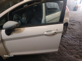 FORD FİESTA SOL ÖN KAPI ÇIKMA HATASIZ BEYAZ