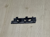 Oto Çıkma Parça / Volkswagen / Passat / Tampon / Tutucu Braketi / Çıkma Parça 