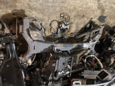 Oto Çıkma Parça / Renault / Megane / Alt Takım / Arka Dingil / Çıkma Parça 