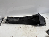 Oto Çıkma Parça / Kia / Sorento / Oto Cam / Ön Cam Izgarası / Çıkma Parça 