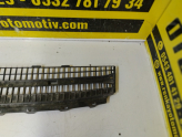 Oto Çıkma Parça / Renault / Megane / Tampon / Orta Izgara / Çıkma Parça 