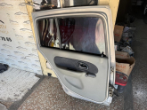 Oto Çıkma Parça / Renault / Clio / Kaporta & Karoser / Sol Arka Kapı / Çıkma Parça 
