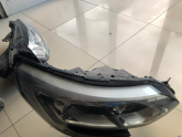 Oto Çıkma Parça / Renault / Megane / Far & Stop / Sağ Ön Far / Çıkma Parça 