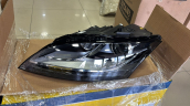 Oto Çıkma Parça / Audi / TT / Far & Stop / Sağ Ön Far / Çıkma Parça 