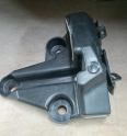 Citroen C4 II Arka tampon montaj braketi sol