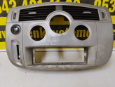 Oto Çıkma Parça / Renault / Scenic / Kalorifer / Kalorifer Izgarası / Çıkma Parça 