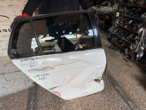 Oto Çıkma Parça / Volkswagen / Golf / Kaporta & Karoser / Sağ Arka Kapı / Çıkma Parça 