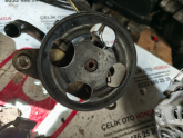 Oto Çıkma Parça / Mazda / 626 / Direksiyon / Direksiyon Pompası / Çıkma Parça 