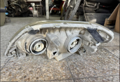 Oto Çıkma Parça / Toyota / Corolla / Far & Stop / Sağ Ön Far / Çıkma Parça 