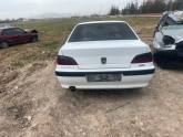 Peugeot 406. Bağaj kapak