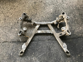 BMW E39 MOTOR TRAVERSİ ÖN TRAVERS