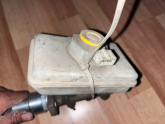 Oto Çıkma Parça / Ford / Escort / Fren / Fren Hidrolik Deposu / Çıkma Parça 