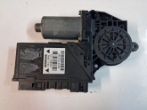 Oto Çıkma Parça / Audi / A4 / Oto Cam / Cam Düğmesi / Çıkma Parça 