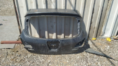 Opel astra j bagaj kapagı