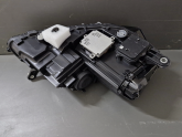 Oto Çıkma Parça / Volkswagen / Passat / Far & Stop / Sol Ön Far / Sıfır Parça 